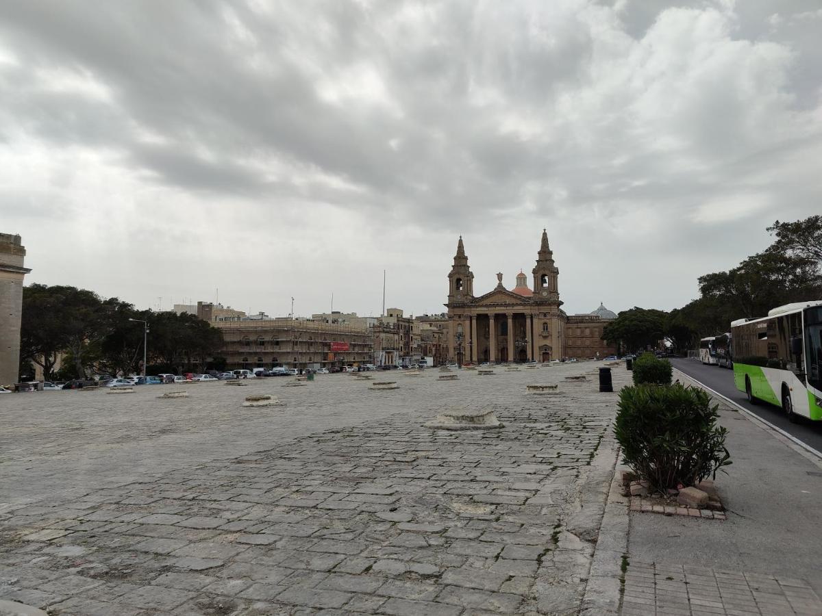 Near Valletta City - Open Views - Ta Tessie Suite In Floriana - Malta Exteriör bild